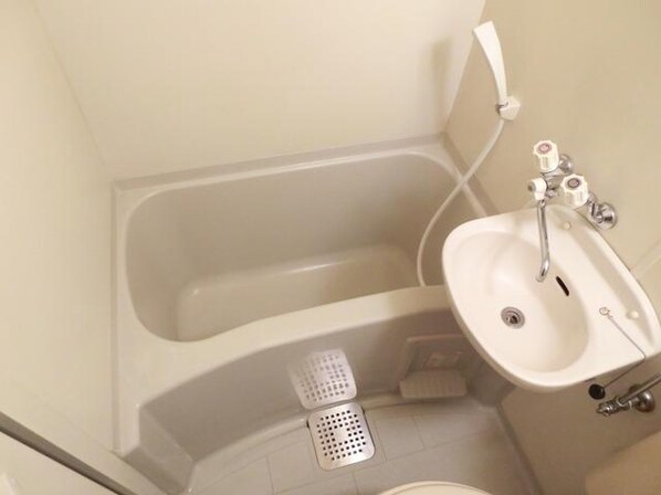 ブルーハイネス落合の物件内観写真